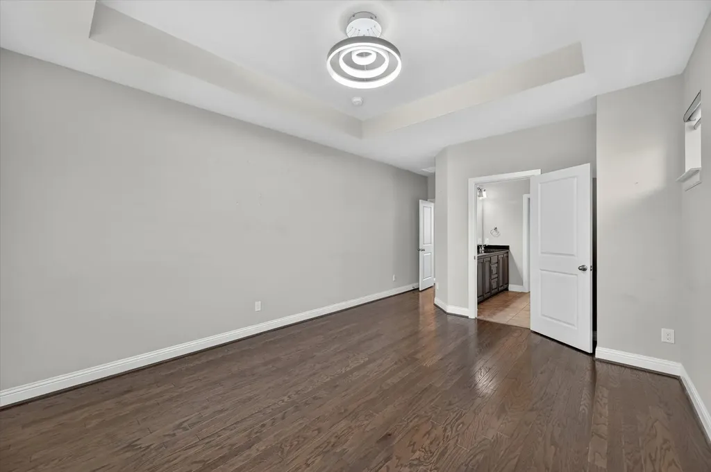 7840 Renderbrook Bend Irving TX 75063
