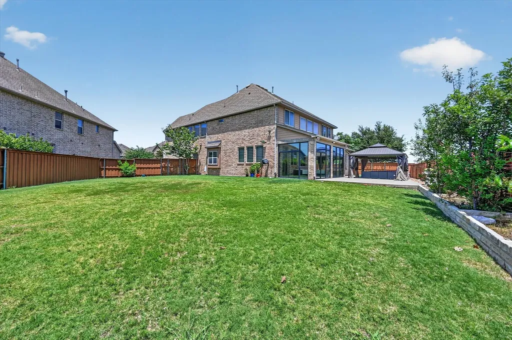 7840 Renderbrook Bend Irving TX 75063