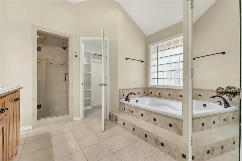 617 Arbor Court Highland Village TX 75077