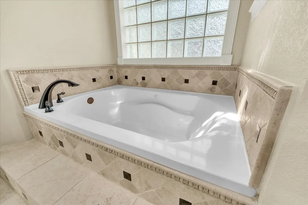 617 Arbor Court Highland Village TX 75077