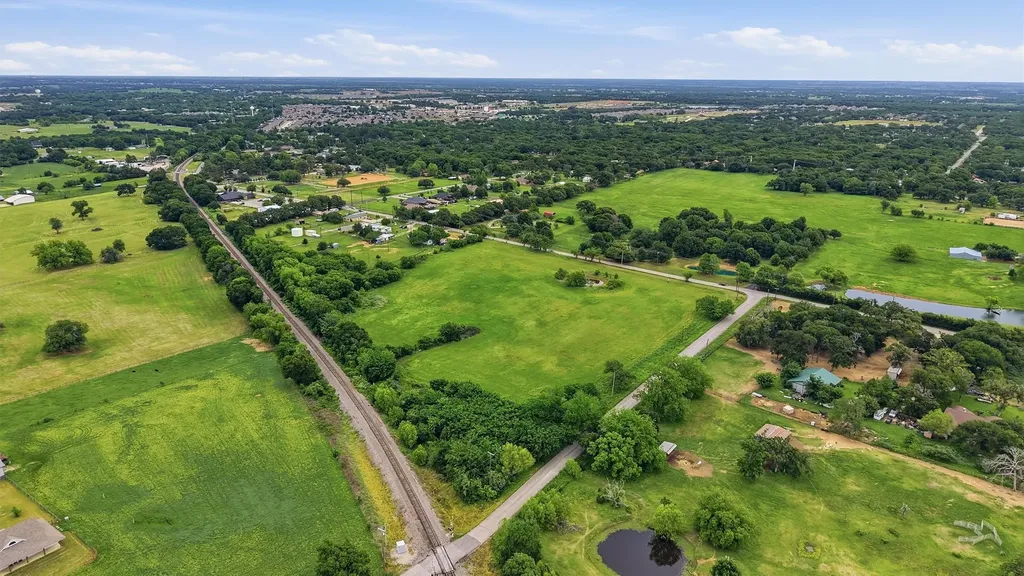 2.5AC New Hope Road Aubrey TX 76227
