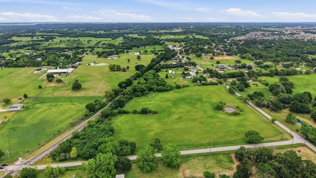 2.5AC New Hope Road Aubrey TX 76227
