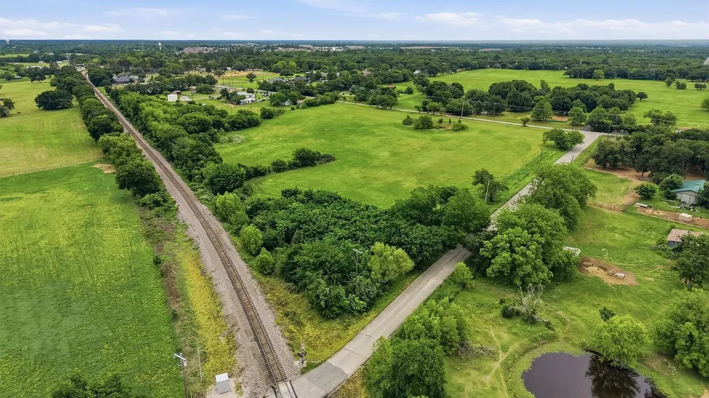 2.5AC New Hope Road Aubrey TX 76227