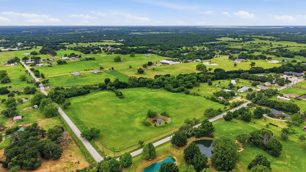 2.5AC New Hope Road Aubrey TX 76227