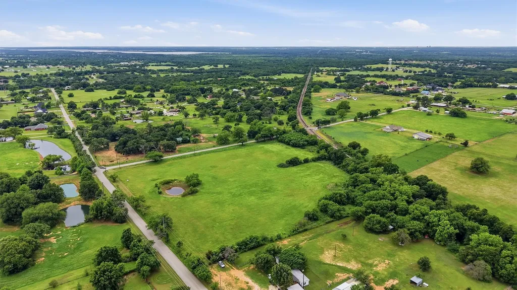 2.5AC New Hope Road Aubrey TX 76227
