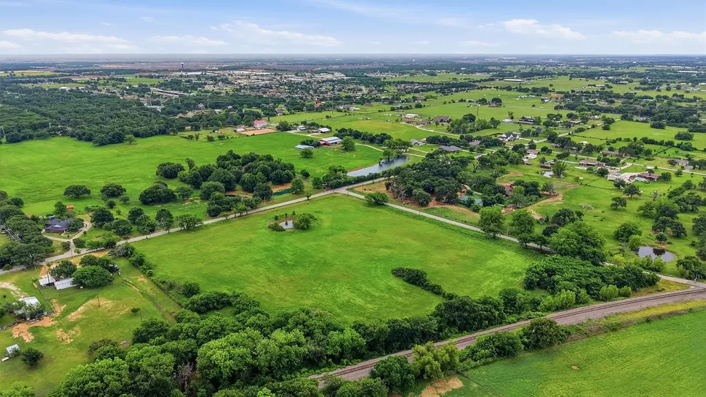 2.5AC New Hope Road Aubrey TX 76227