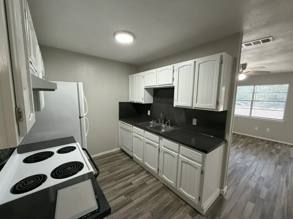 1410 Courtney Place Cleburne TX 76033