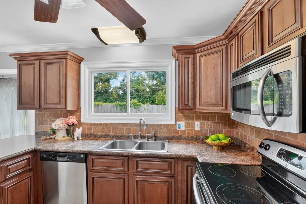 6327 Sand Beach Boulevard Shreveport LA 71105