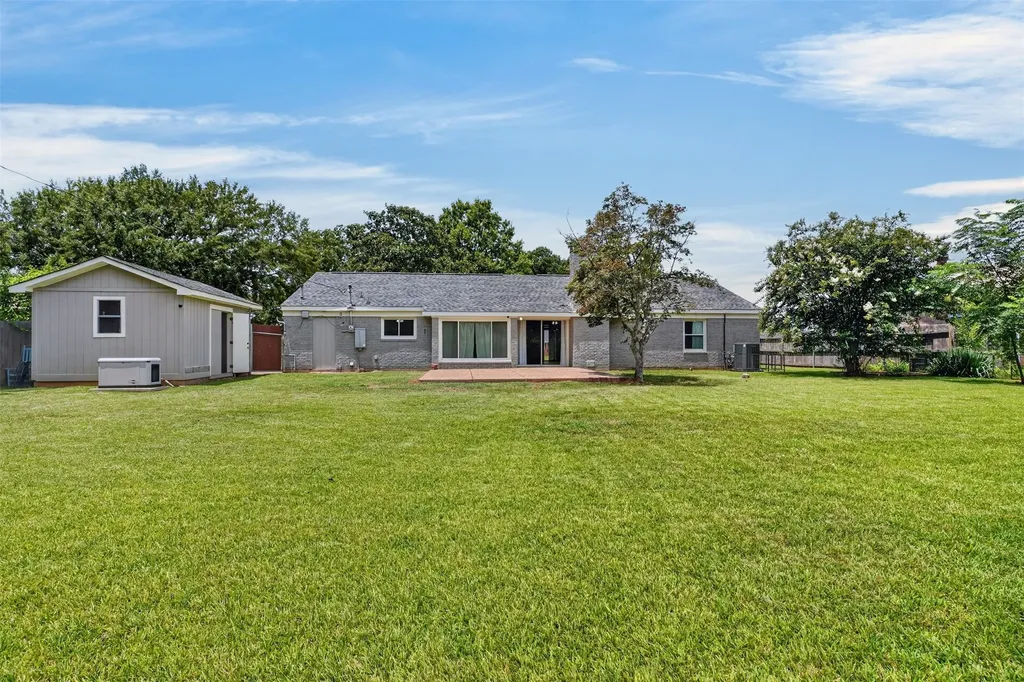 6327 Sand Beach Boulevard Shreveport LA 71105