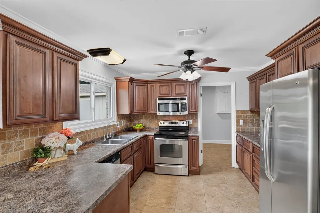 6327 Sand Beach Boulevard Shreveport LA 71105