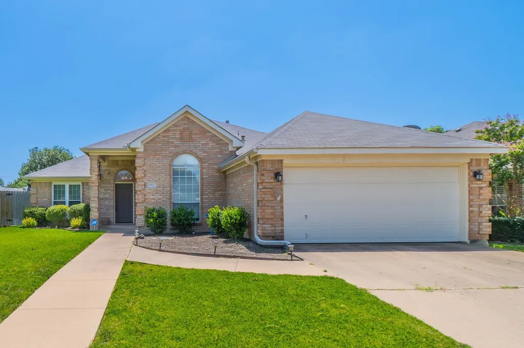 6917 Laurel Canyon Terrace Fort Worth TX 76132
