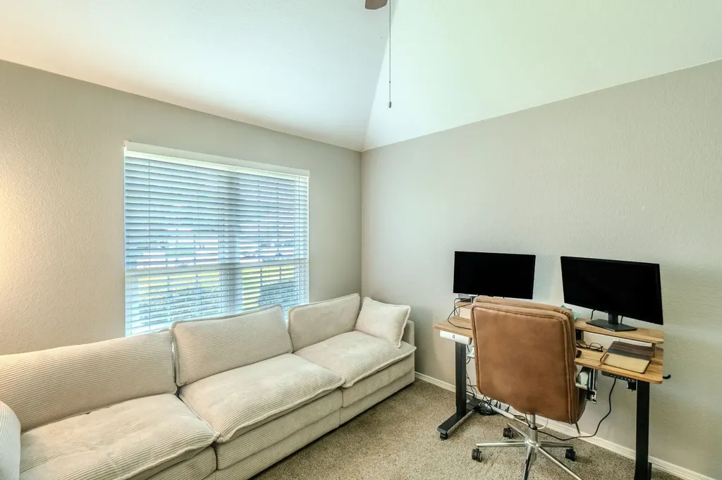 6917 Laurel Canyon Terrace Fort Worth TX 76132