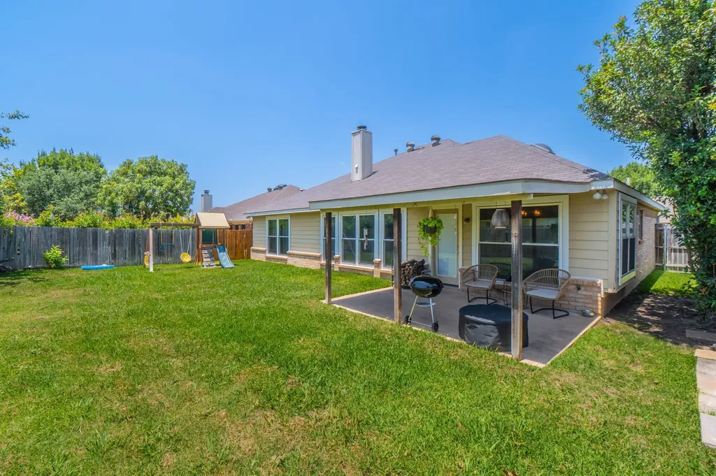 6917 Laurel Canyon Terrace Fort Worth TX 76132