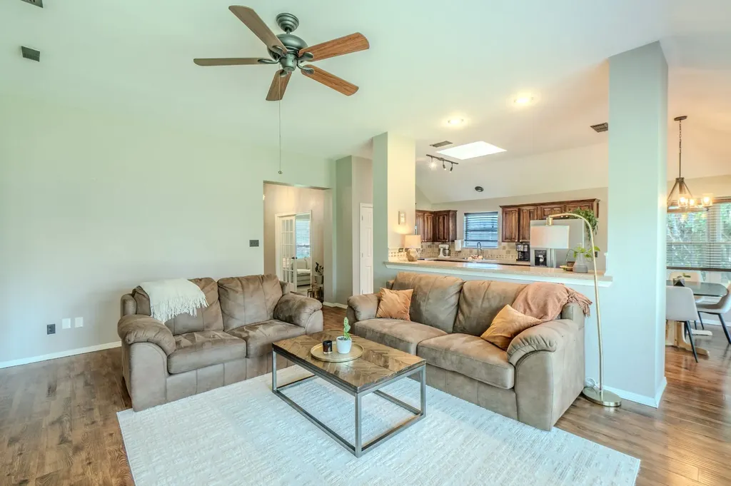 6917 Laurel Canyon Terrace Fort Worth TX 76132