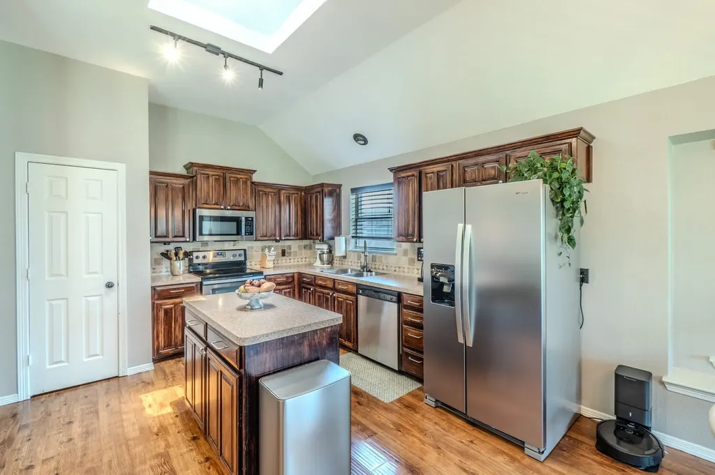 6917 Laurel Canyon Terrace Fort Worth TX 76132