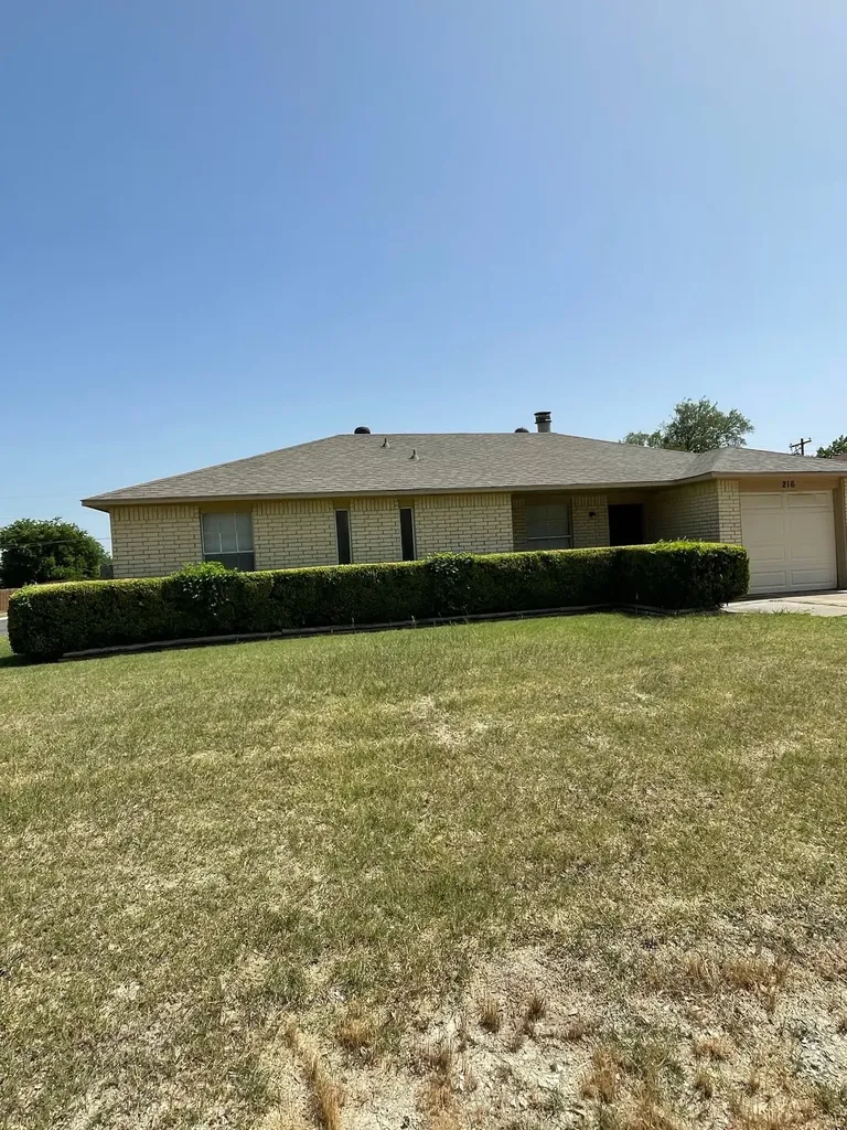 216 Tejas Drive Glenn Heights TX 75154