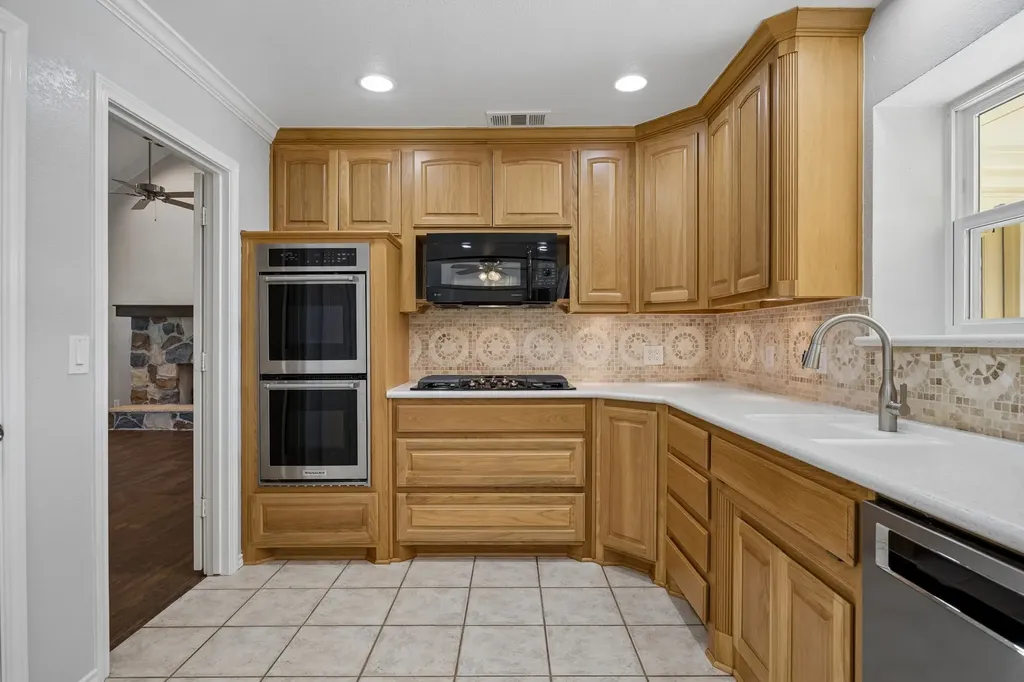 2604 Winterplace Circle Plano TX 75075