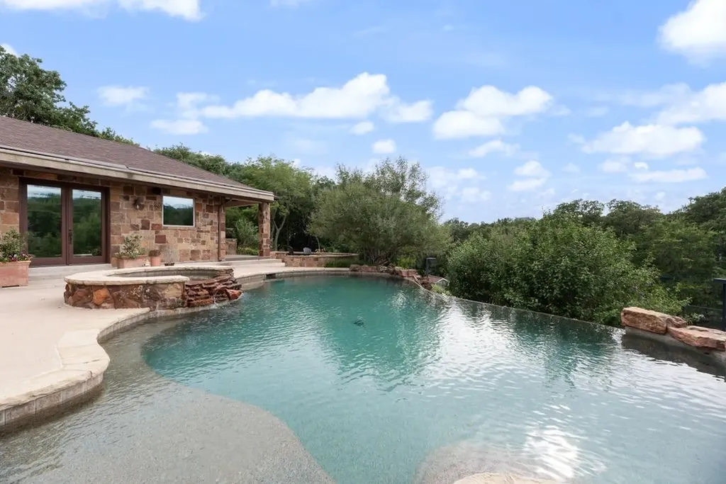 1501 Noble Way Flower Mound TX 75022
