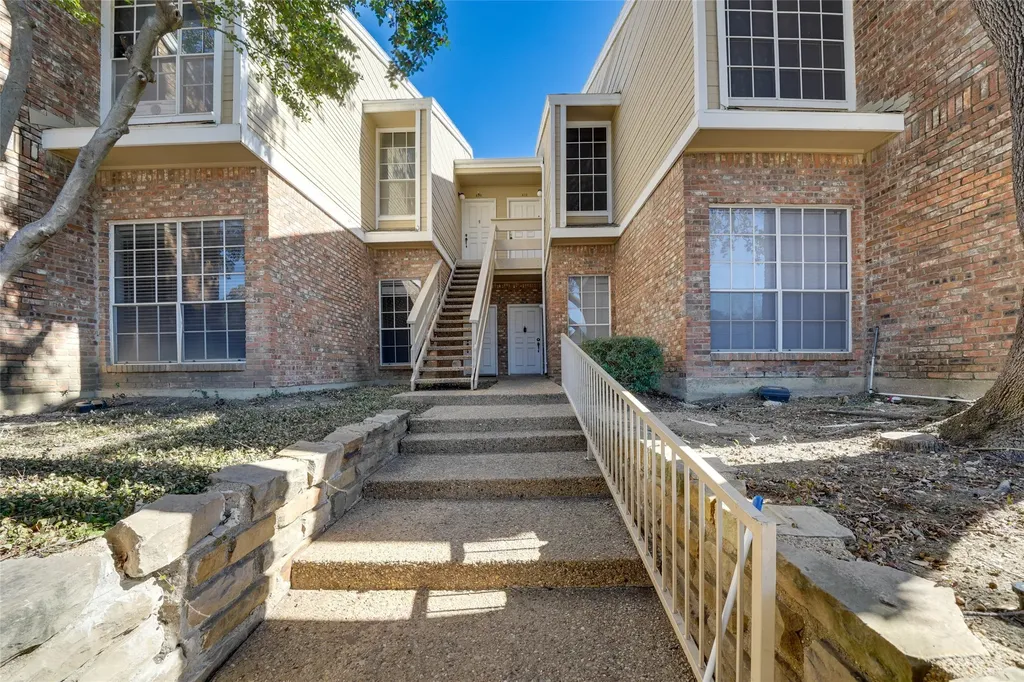 3550 Country Square Drive Carrollton TX 75006