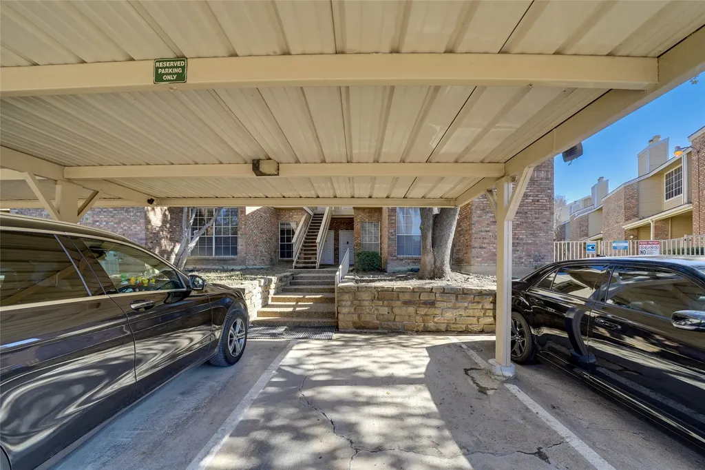 3550 Country Square Drive Carrollton TX 75006