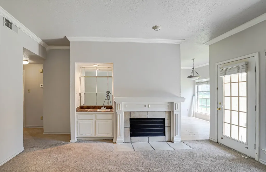 3550 Country Square Drive Carrollton TX 75006