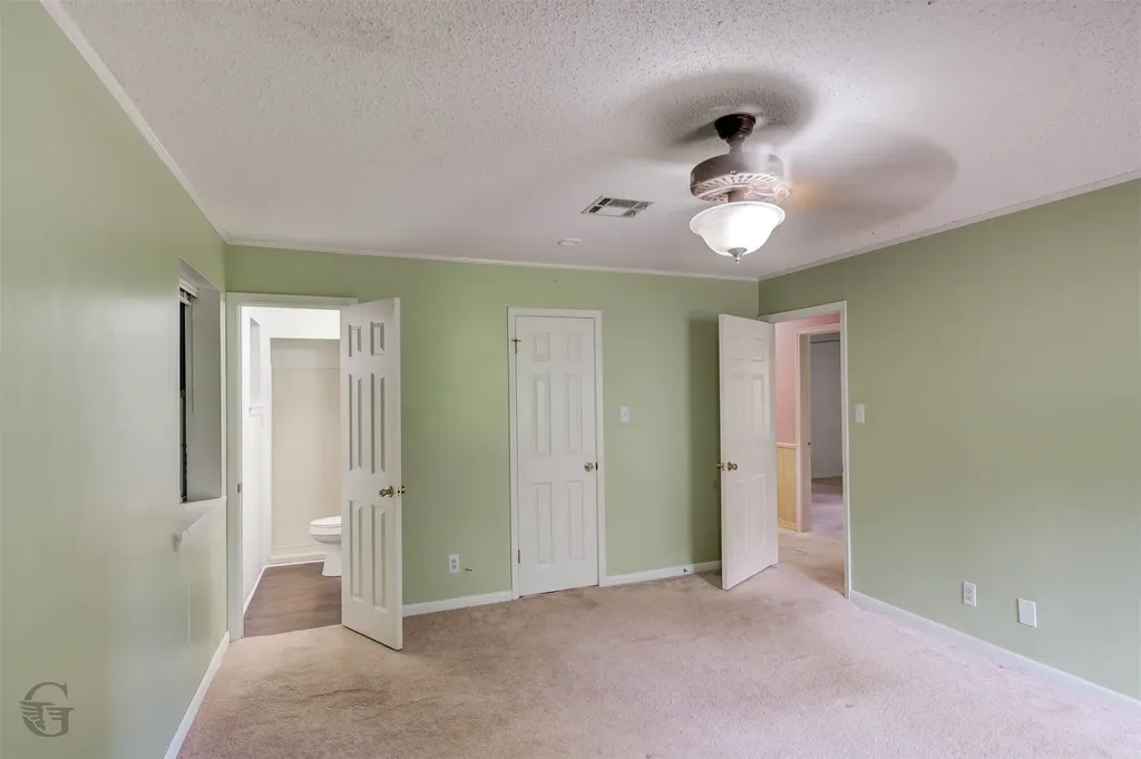 220 E Cloverleaf Drive Haughton LA 71037