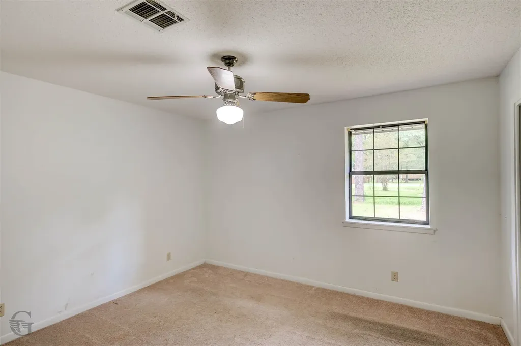 220 E Cloverleaf Drive Haughton LA 71037