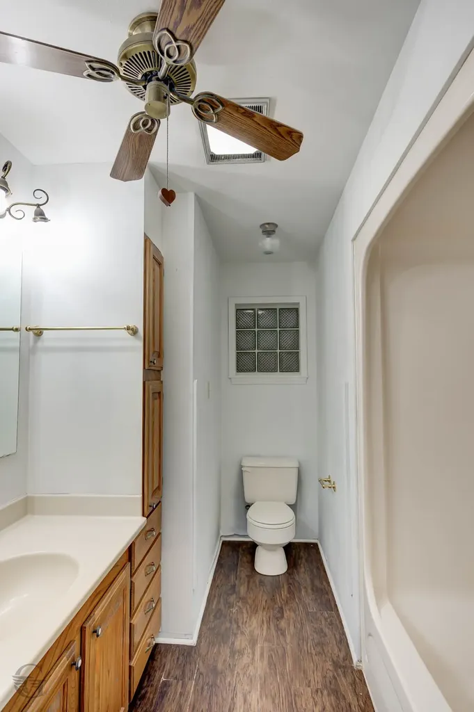 220 E Cloverleaf Drive Haughton LA 71037