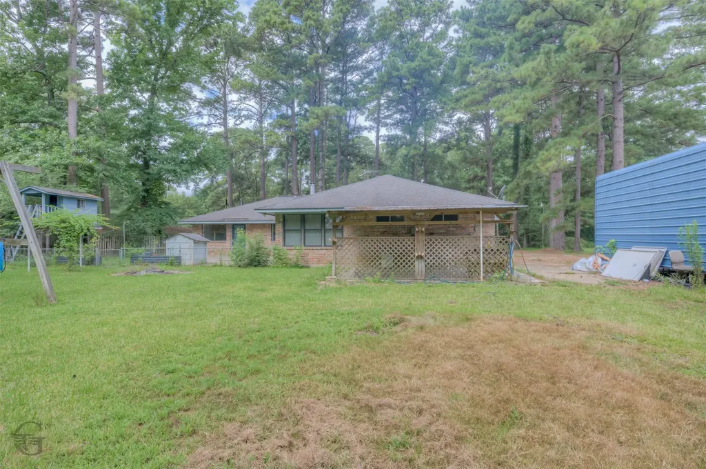220 E Cloverleaf Drive Haughton LA 71037