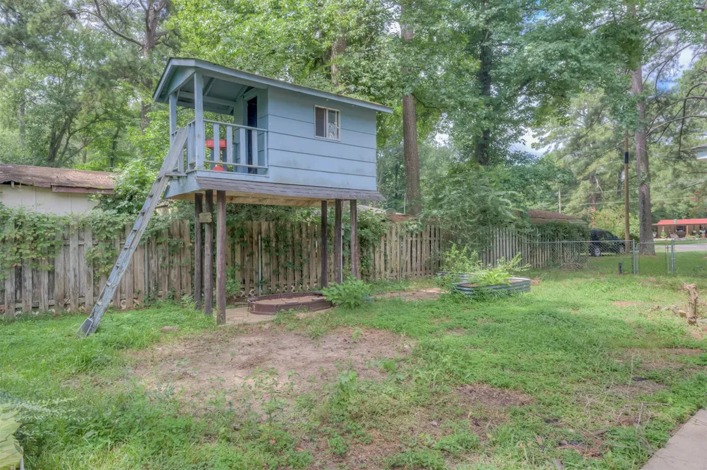 220 E Cloverleaf Drive Haughton LA 71037