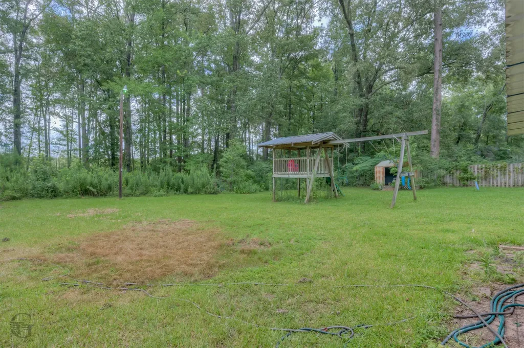 220 E Cloverleaf Drive Haughton LA 71037