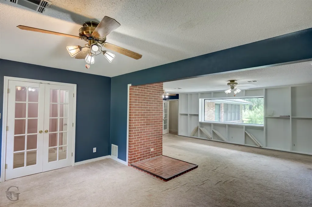 220 E Cloverleaf Drive Haughton LA 71037