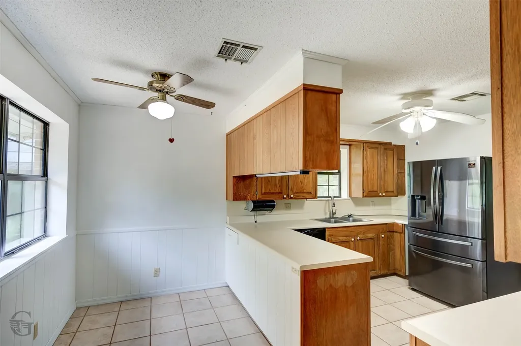 220 E Cloverleaf Drive Haughton LA 71037