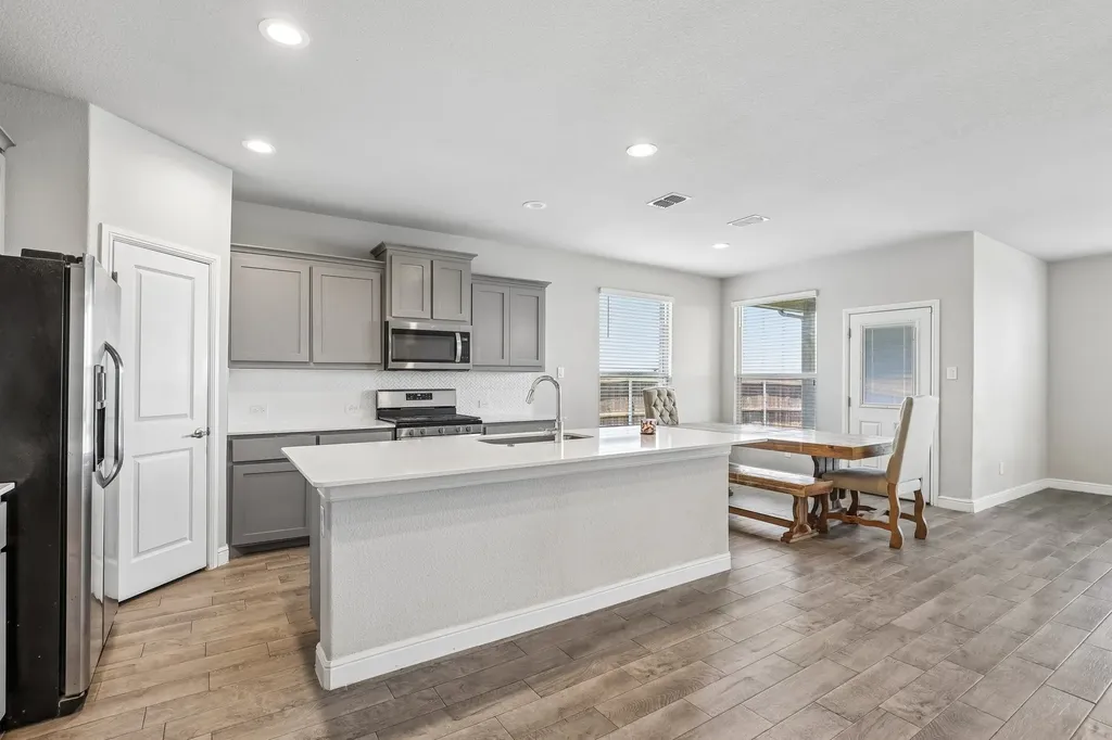 1404 Fremont Trail Cleburne TX 76033
