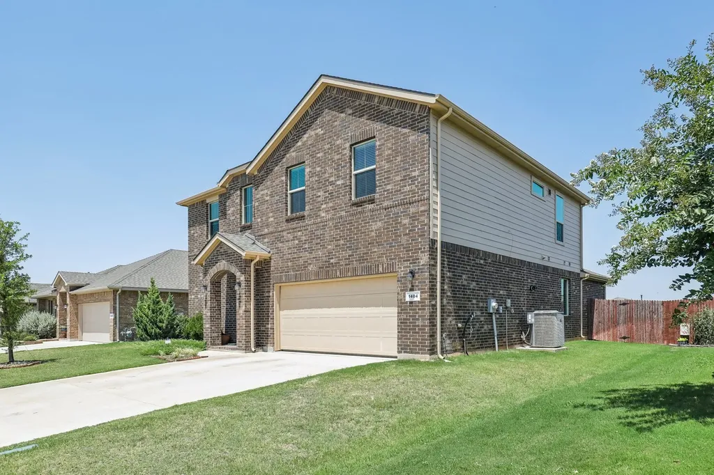 1404 Fremont Trail Cleburne TX 76033