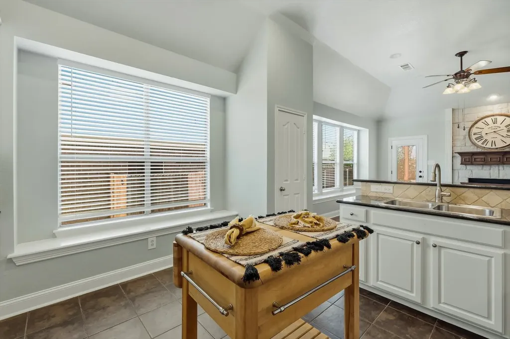 3421 Beekman Drive Fort Worth TX 76244