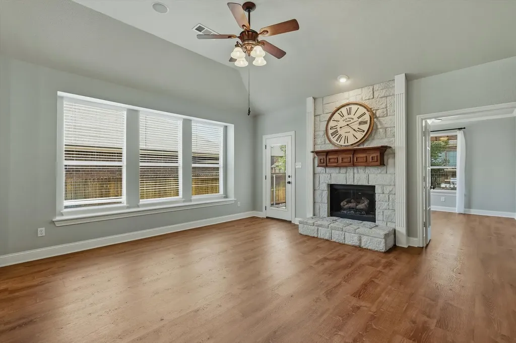 3421 Beekman Drive Fort Worth TX 76244