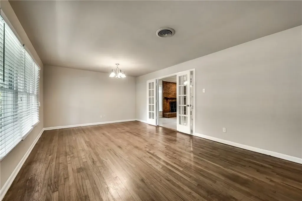 1601 Larkspur Drive Arlington TX 76013