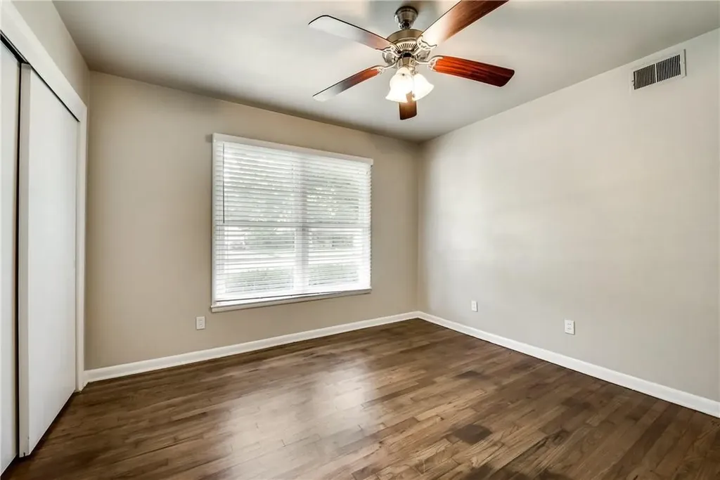 1601 Larkspur Drive Arlington TX 76013