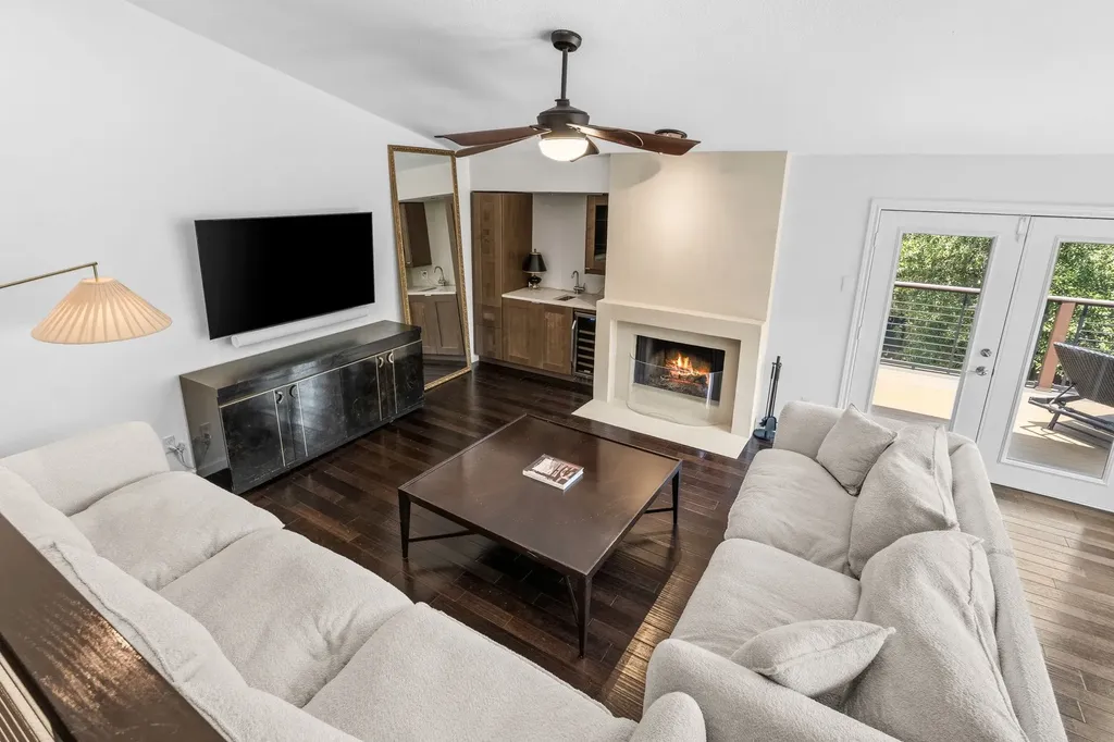 6124 Summer Creek Circle Dallas TX 75231