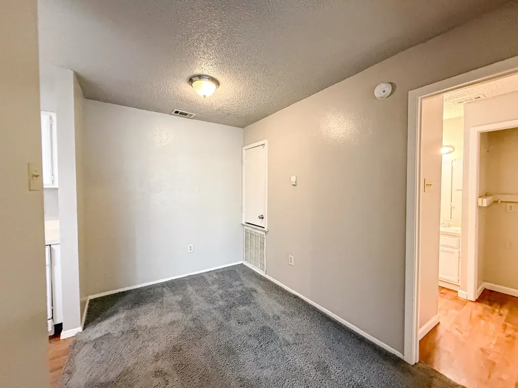 9696 Walnut Street Dallas TX 75243