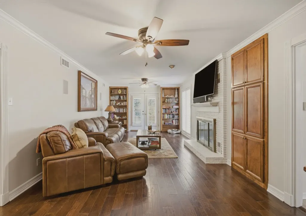 4122 Richmond Avenue Shreveport LA 71106