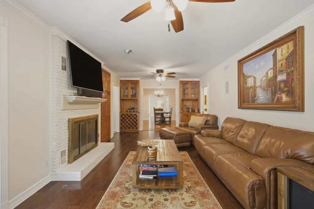 4122 Richmond Avenue Shreveport LA 71106