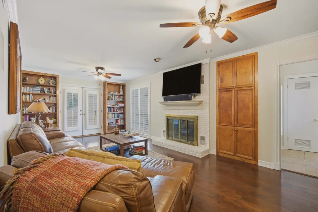 4122 Richmond Avenue Shreveport LA 71106