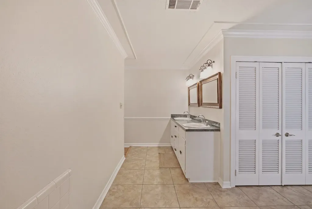 4122 Richmond Avenue Shreveport LA 71106