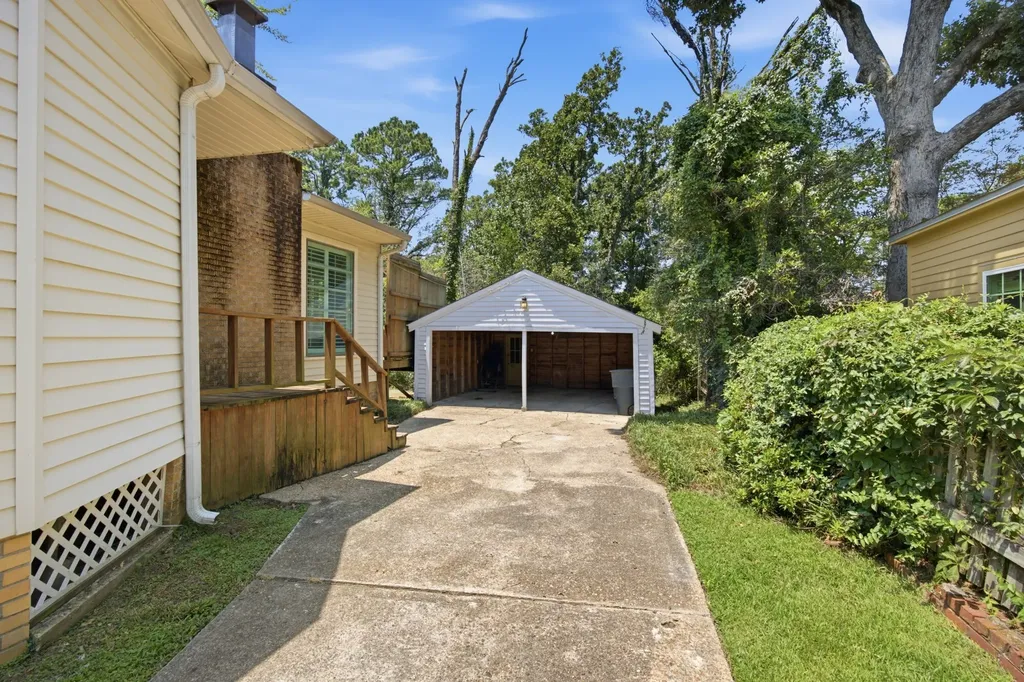 4122 Richmond Avenue Shreveport LA 71106