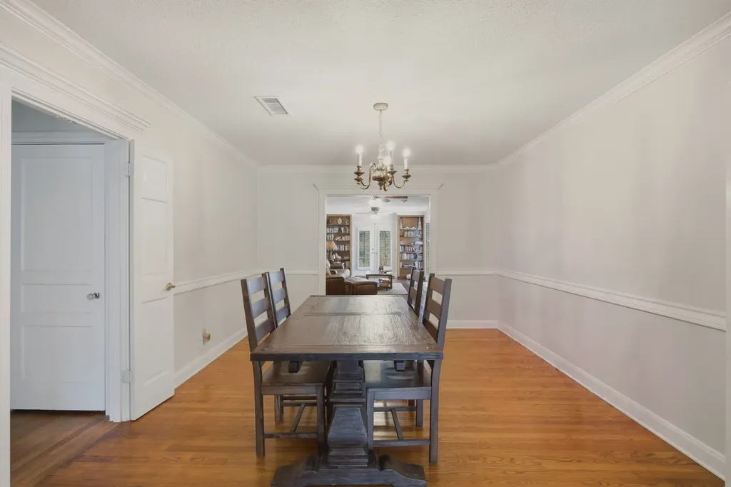 4122 Richmond Avenue Shreveport LA 71106