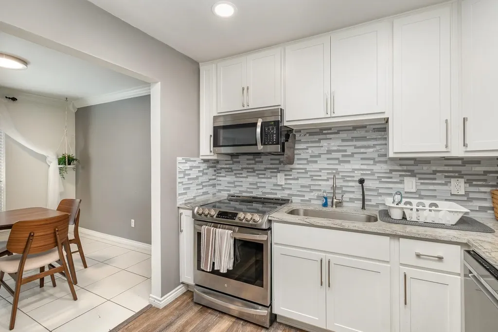 5051 Les Chateaux Drive Dallas TX 75235