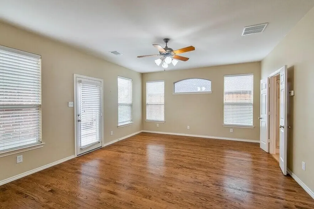 2056 Barret Drive Frisco TX 75033