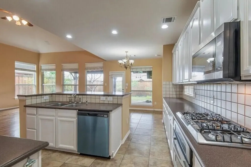 2056 Barret Drive Frisco TX 75033